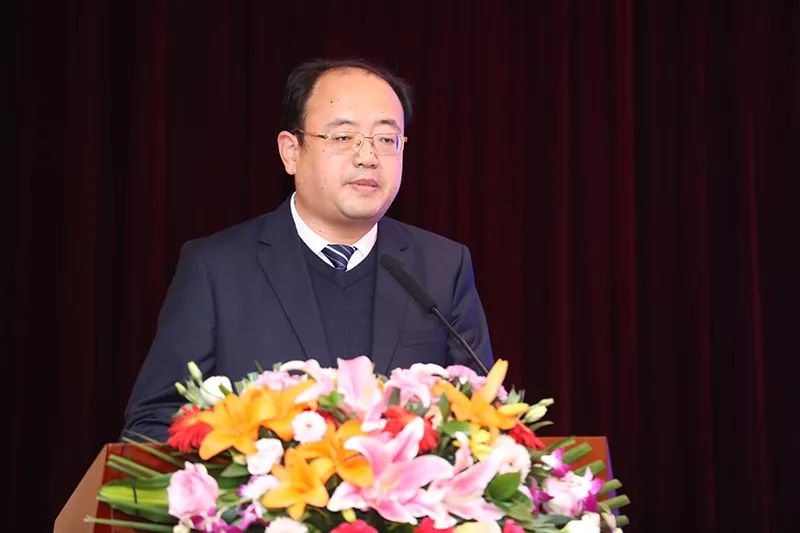 说明: C:\Users\new\Desktop\9顾兆学.jpg